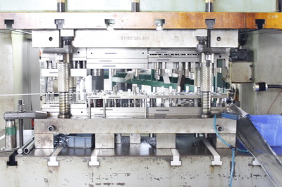 深拉伸模具移走前的纠纷 机械制造的隐患与应对